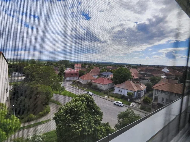Kiadó lakás Pécs, Uránváros 45 nm