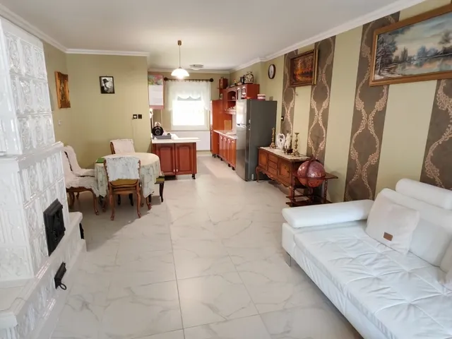 Eladó ház Szigetvár, Móra Ferenc-lakótelep 160 nm