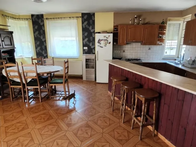 Eladó ház Bogád 126 nm