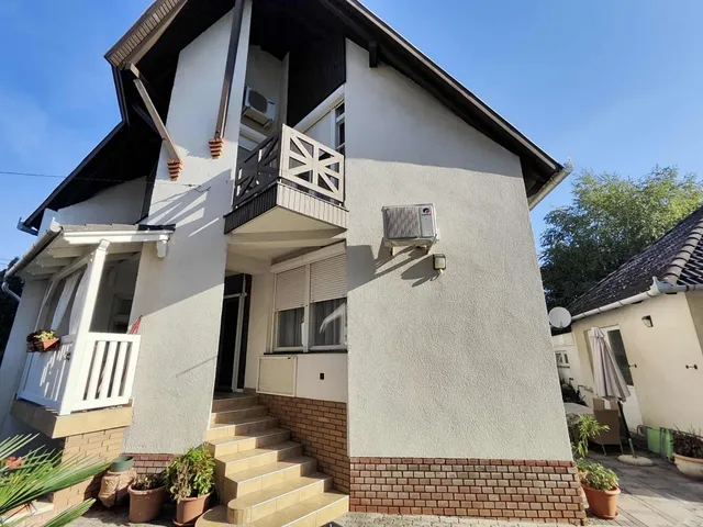 Eladó ház Pécs, Kertváros 240 nm