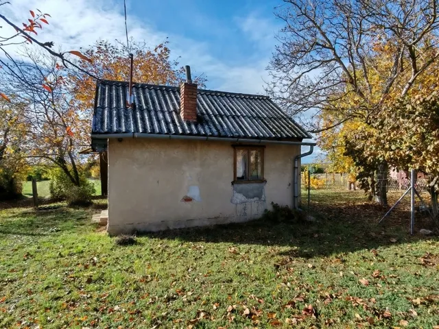 Eladó mezőgazdasági ingatlan Szigetvár 20 nm