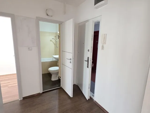 Eladó lakás Pécs, Kertváros 39 nm