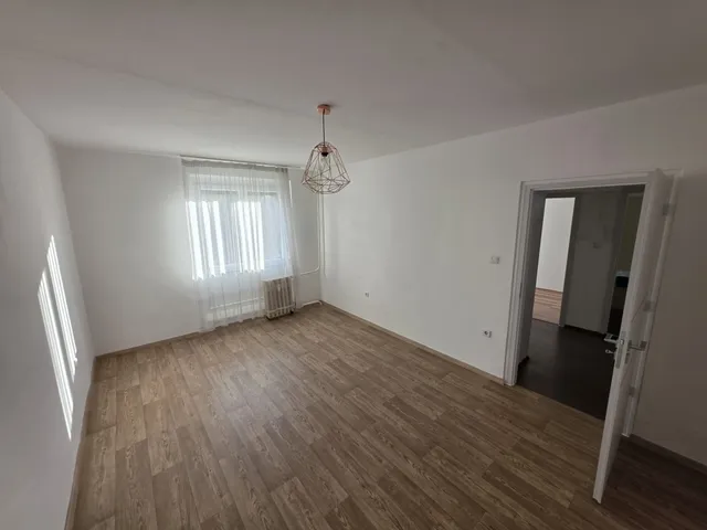 Eladó lakás Pécs, Kertváros 39 nm