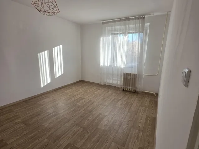 Eladó lakás Pécs, Kertváros 39 nm