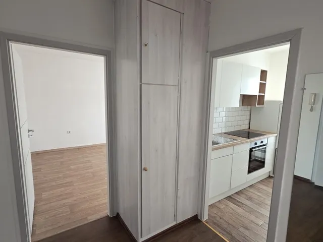 Eladó lakás Pécs, Kertváros 39 nm