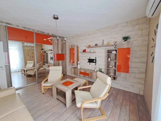 Kiadó lakás Pécs, Uránváros 54 nm