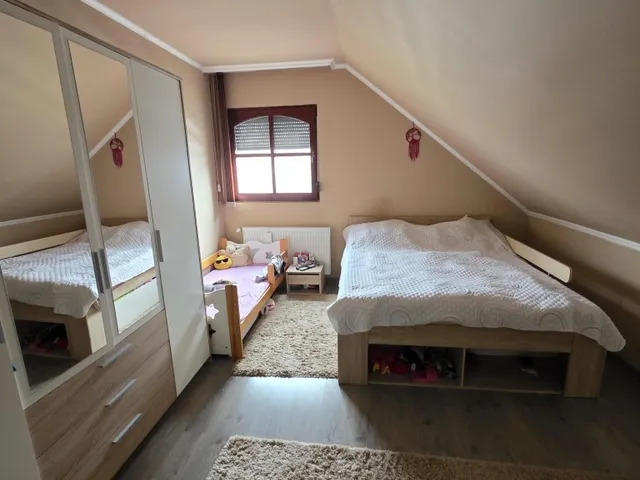 Eladó ház Kozármisleny 187 nm