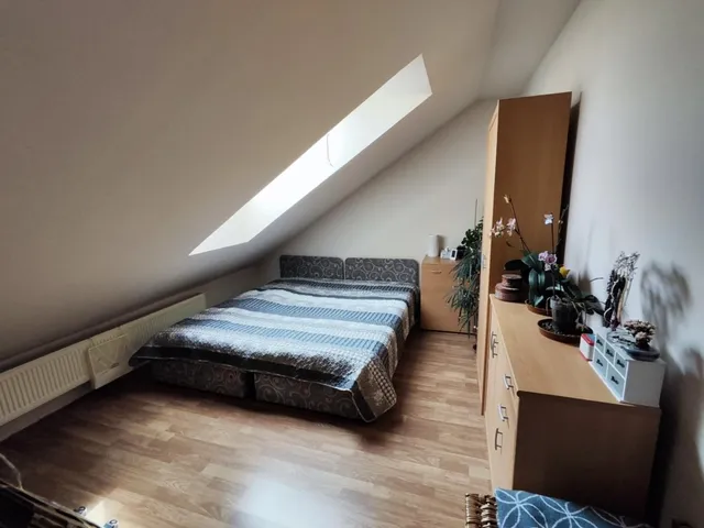 Kiadó lakás Pécs, Uránváros 50 nm