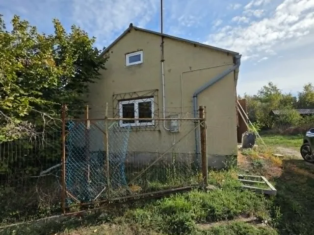 Eladó telek Pécs 1254 nm