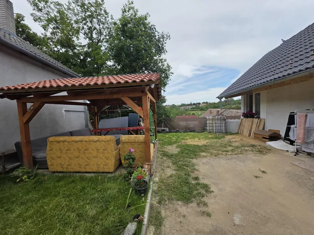 Eladó ház Nagykozár 58 nm