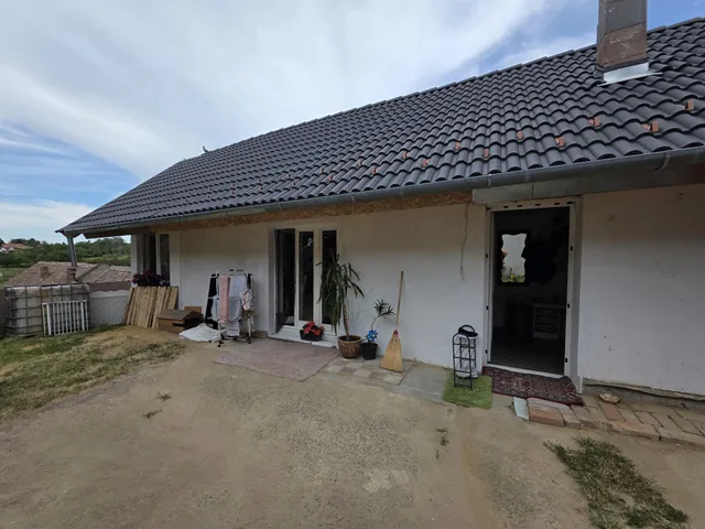 Eladó ház Nagykozár 58 nm