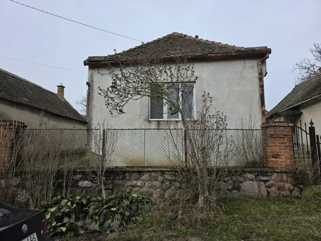 Eladó ház Bakonya 60 nm