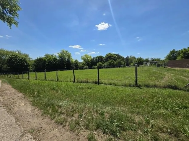 Eladó telek Pécs, Üszögpuszta 6084 nm