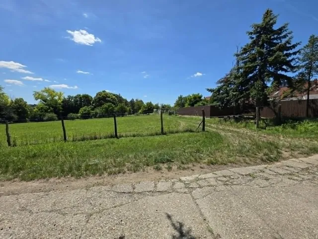Eladó telek Pécs, Üszögpuszta 6084 nm