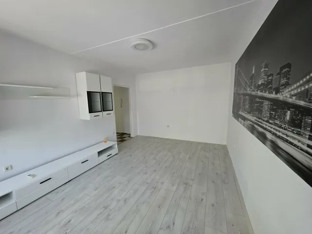 Kiadó lakás Pécs, Kertváros 57 nm