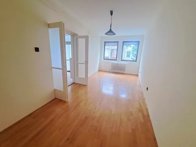 Kiadó lakás Pécs, Belváros 90 nm