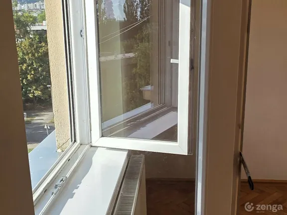 Kiadó lakás Pécs, Belváros 108 nm