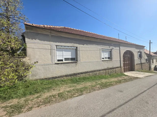 Eladó ház Kővágószőlős 124 nm