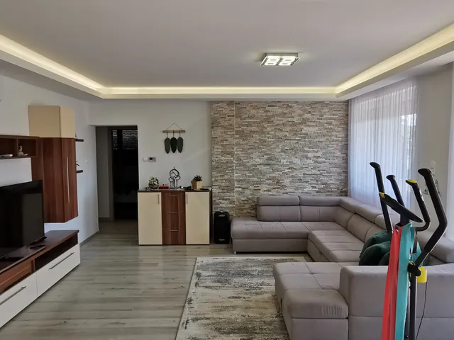 Eladó ház Nyúl 119 nm