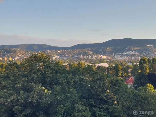 Eladó lakás Pécs, Krisztina tér 63 nm