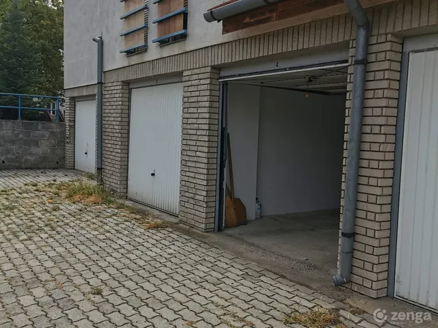 Eladó garázs Pécs, Kertváros, Littke J . u. 38 17 nm