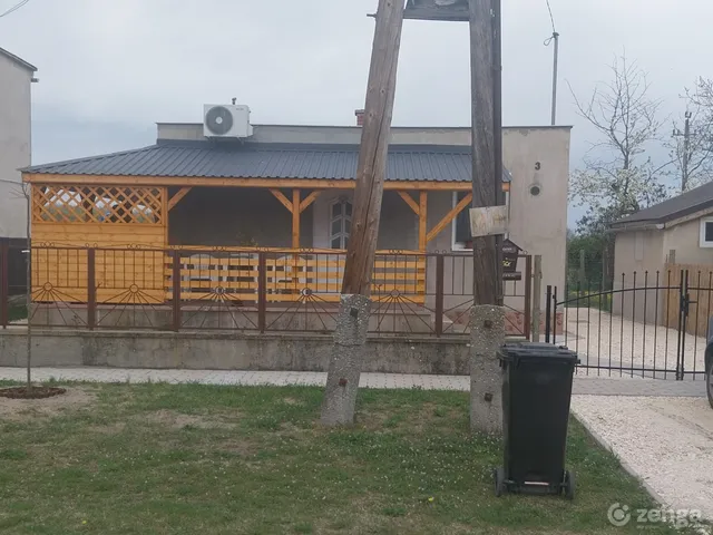 Eladó ház Tiszakécske, Kerekdomb 44 nm