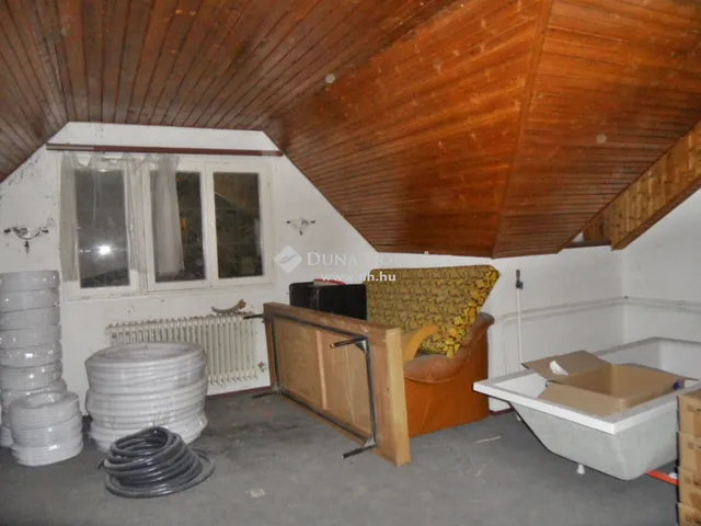 Eladó kereskedelmi és ipari ingatlan Szigetmonostor 635 nm