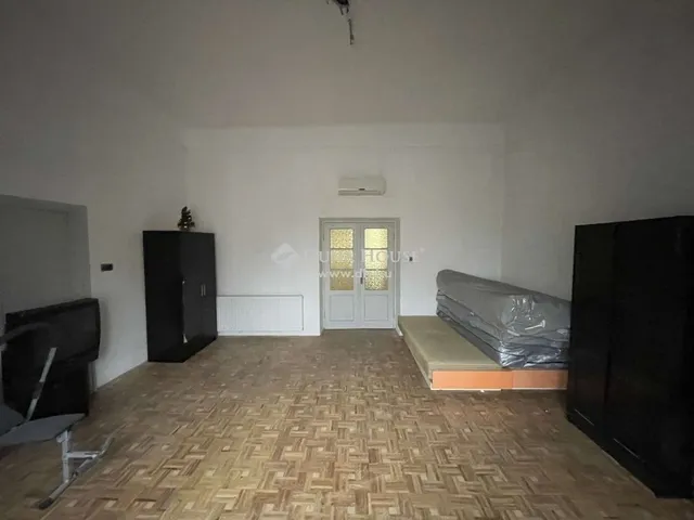 Eladó ház Szeged, Alsóváros 213 nm