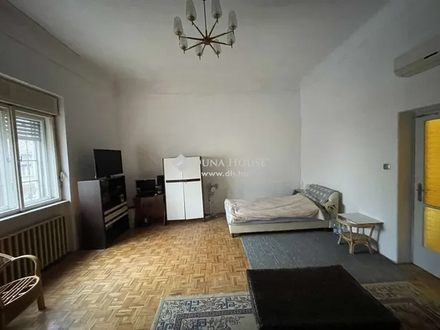 Eladó ház Szeged, Alsóváros 213 nm