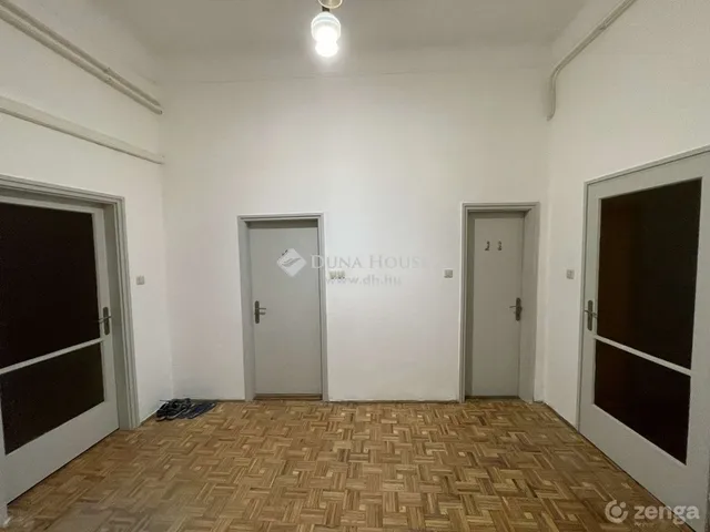 Eladó ház Szeged, Alsóváros 213 nm