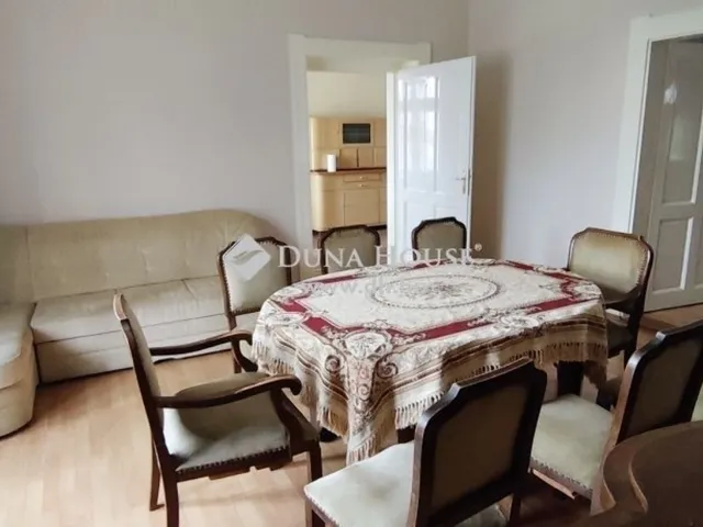 Eladó ház Hódmezővásárhely 179 nm