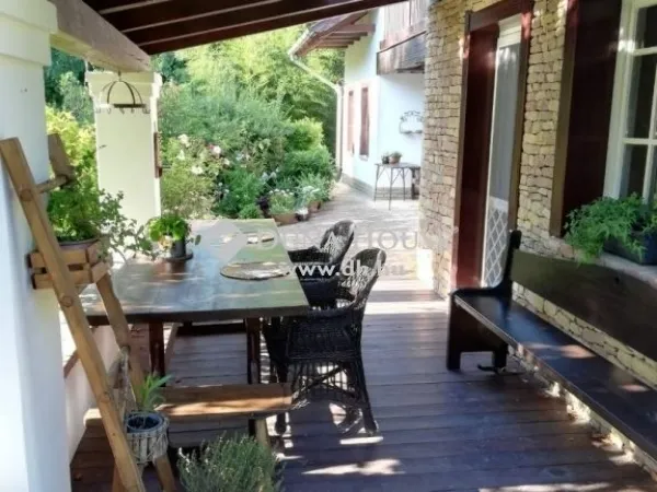Eladó ház Budaörs 236 nm