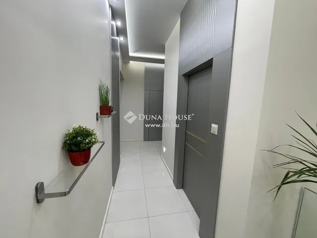 Eladó lakás Szeged 302 nm