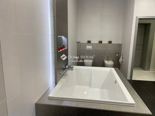 Eladó lakás Szeged 302 nm