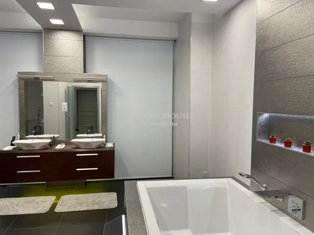 Eladó lakás Szeged 302 nm