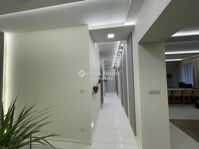 Eladó lakás Szeged 302 nm