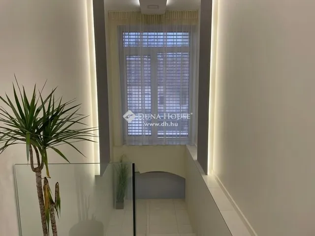 Eladó lakás Szeged 302 nm