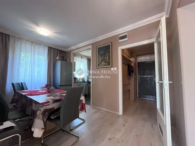 Eladó lakás Szeged 70 nm