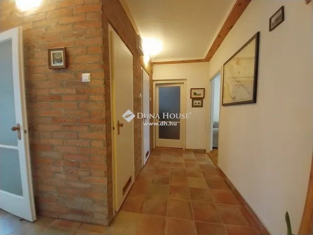 Eladó lakás Szeged, Makkosház 56 nm