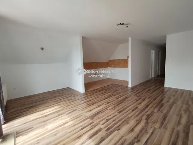 Eladó lakás Szeged 83 nm