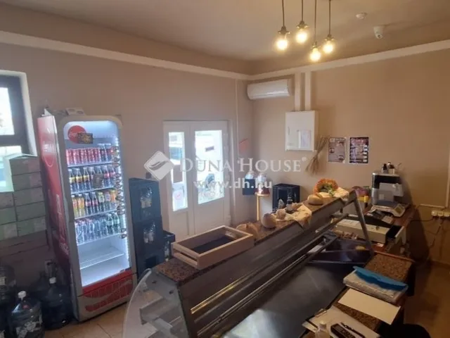 Eladó kereskedelmi és ipari ingatlan Maroslele 180 nm
