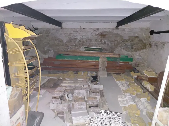 Eladó kereskedelmi és ipari ingatlan Szeged 75 nm