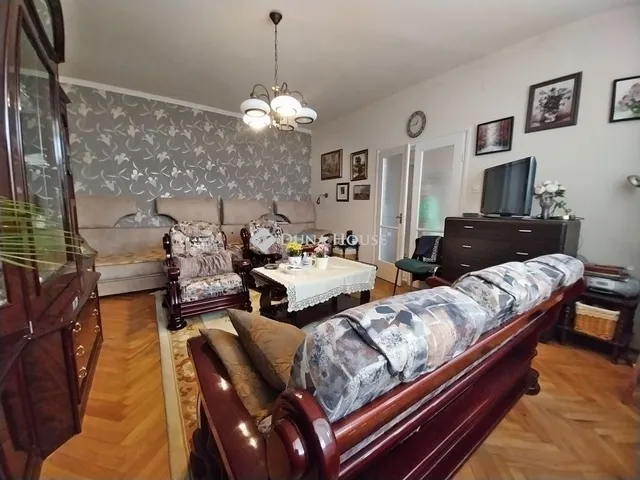 Eladó ház Szeged, Alsóváros 200 nm