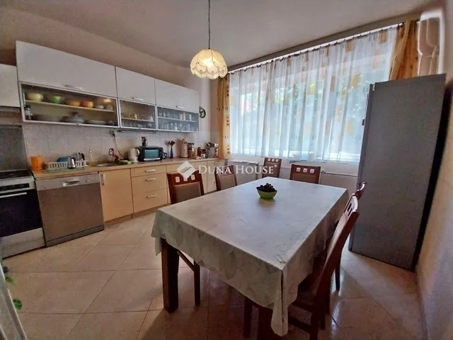 Eladó ház Szeged, Alsóváros 200 nm