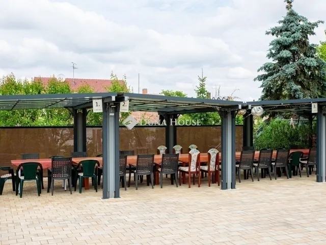 Eladó ház Szeged, Petőfitelep 341 nm