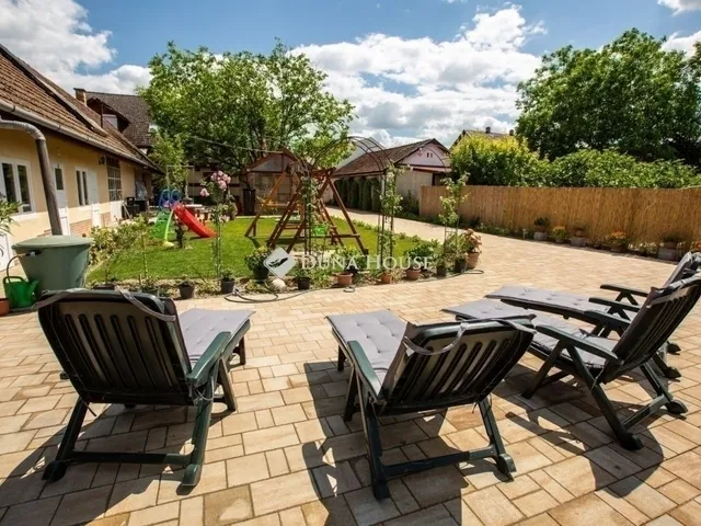 Eladó ház Szeged, Petőfitelep 341 nm