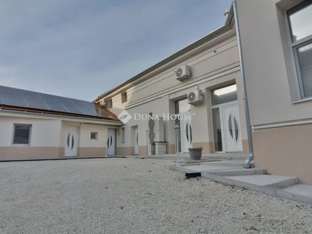 Eladó ház Nagykőrös 400 nm