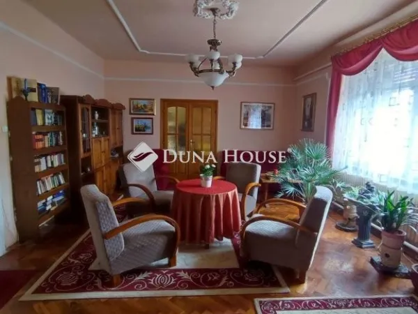 Eladó ház Csongrád 150 nm