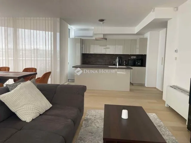 Eladó lakás Szeged, Rókus 195 nm