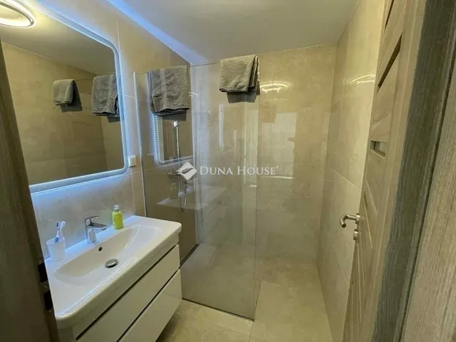 Eladó lakás Szeged, Rókus 195 nm